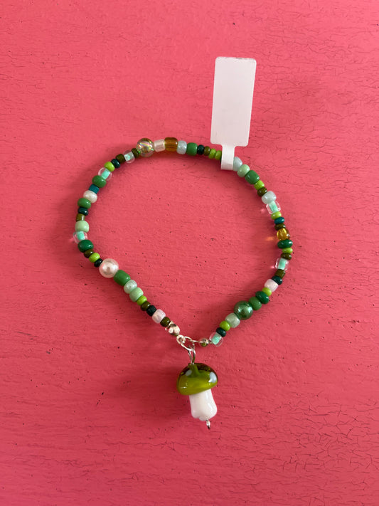 Green Mushroom Bead Bracelet - Clear Fearr