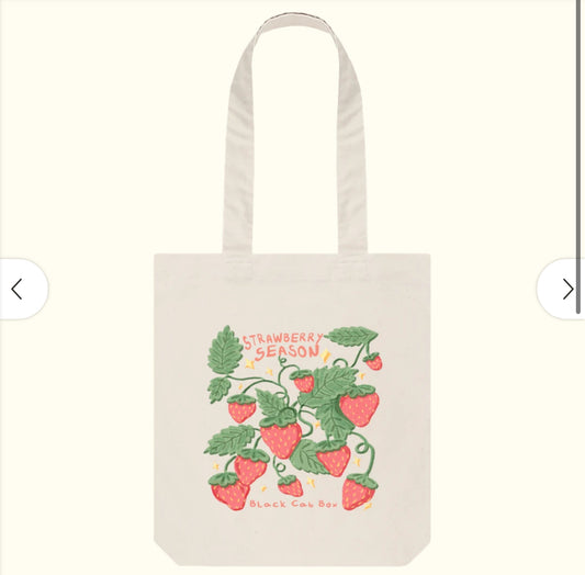 Strawberry Season Tote bag - Black Cat Box