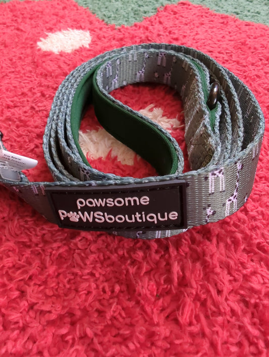 Pawsome boutique green giraffe lead